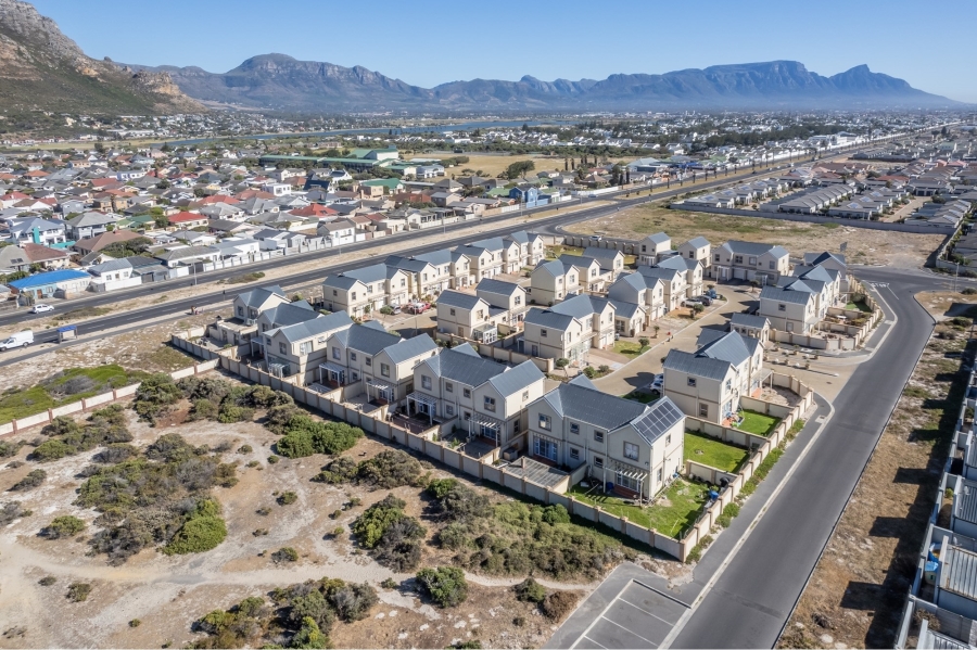 2 Bedroom Property for Sale in Costa Da Gama Western Cape